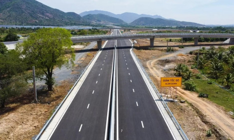 Vì sao chưa quy định bảo hành công trình giao thông 10 năm?