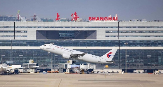 Khách Việt thấp thỏm lo hãng bay hủy chuyến Trung Quốc