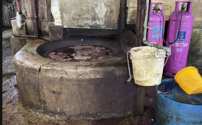 TP HCM chặn 8 tấn thịt heo, gia cầm không kiểm dịch