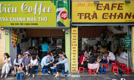 Tiểu thương băn khoăn khi Hà Nội thu phí kinh doanh vỉa hè