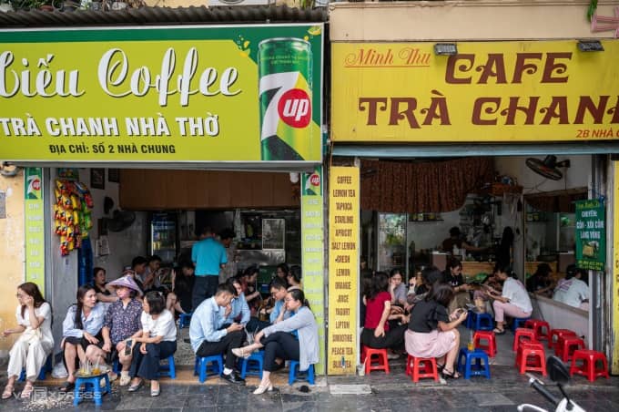 Tiểu thương băn khoăn khi Hà Nội thu phí kinh doanh vỉa hè