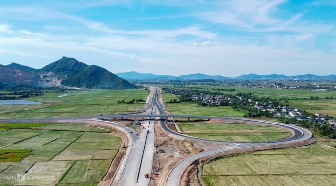 Khởi công cao tốc Vinh - Thanh Thủy kết nối Việt Nam với Lào