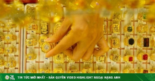 Giá vàng ‘rơi tự do’ làm nhiều người thua lỗ, 5 năm tới có lãi không?
