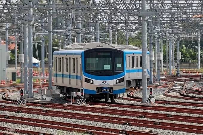 Bộ Chính trị yêu cầu TP HCM hoàn thành 200 km metro vào năm 2030