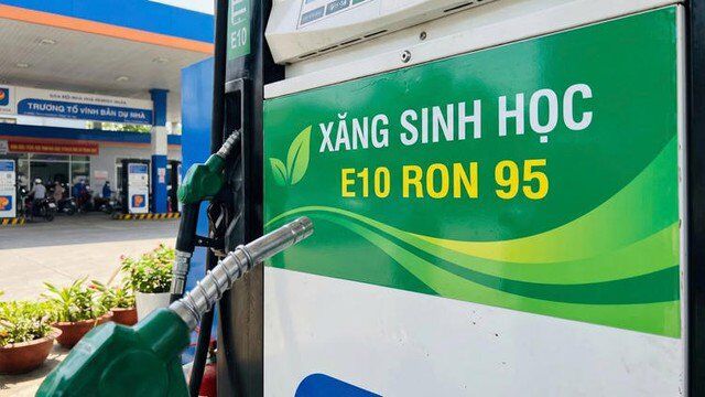 Sử dụng xăng E10, người đi ô tô, xe máy cần đặc biệt lưu ý ethanol trong xăng để động cơ chạy tốt hơn