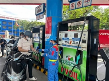 Các hãng xe khẳng định phần lớn phương tiện tương thích với xăng E10