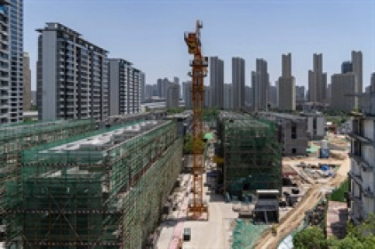 Người Trung Quốc trả giá đắt khi dồn tiền tiết kiệm vào bất động sản