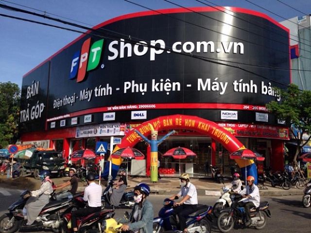 Trước sức ép lạm phát và lãi suất, ngành kinh doanh điện thoại - điện máy liệu còn sáng cửa?