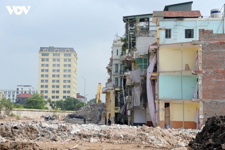 Nhà siêu mỏng tái xuất: “Vết sẹo” cũ bên những đại dự án ở Thủ đô