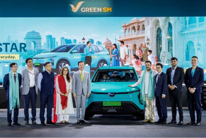 Taxi điện Green SM Limo ra mắt Ấn Độ