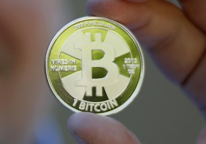 Bitcoin yếu đi do dòng vốn đổ về AI