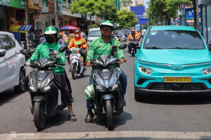 Lấp khoảng trống an sinh cho hàng trăm nghìn tài xế công nghệ