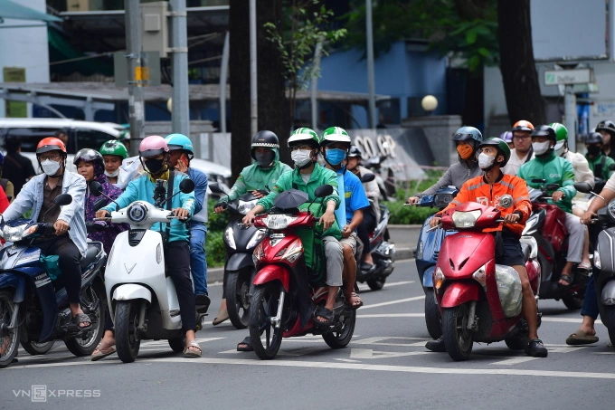 Lấp khoảng trống an sinh cho hàng trăm nghìn tài xế công nghệ