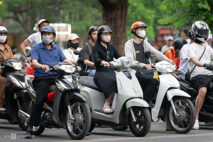 Hà Nội dự kiến thu hẹp diện hỗ trợ đổi xe máy điện