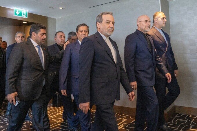 Bị ông Trump đe dọa giữa lúc đàm phán, phái đoàn Iran đáp trả