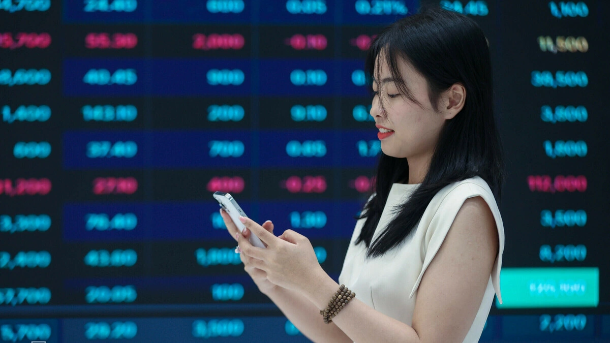 VN-Index tăng điểm trở lại