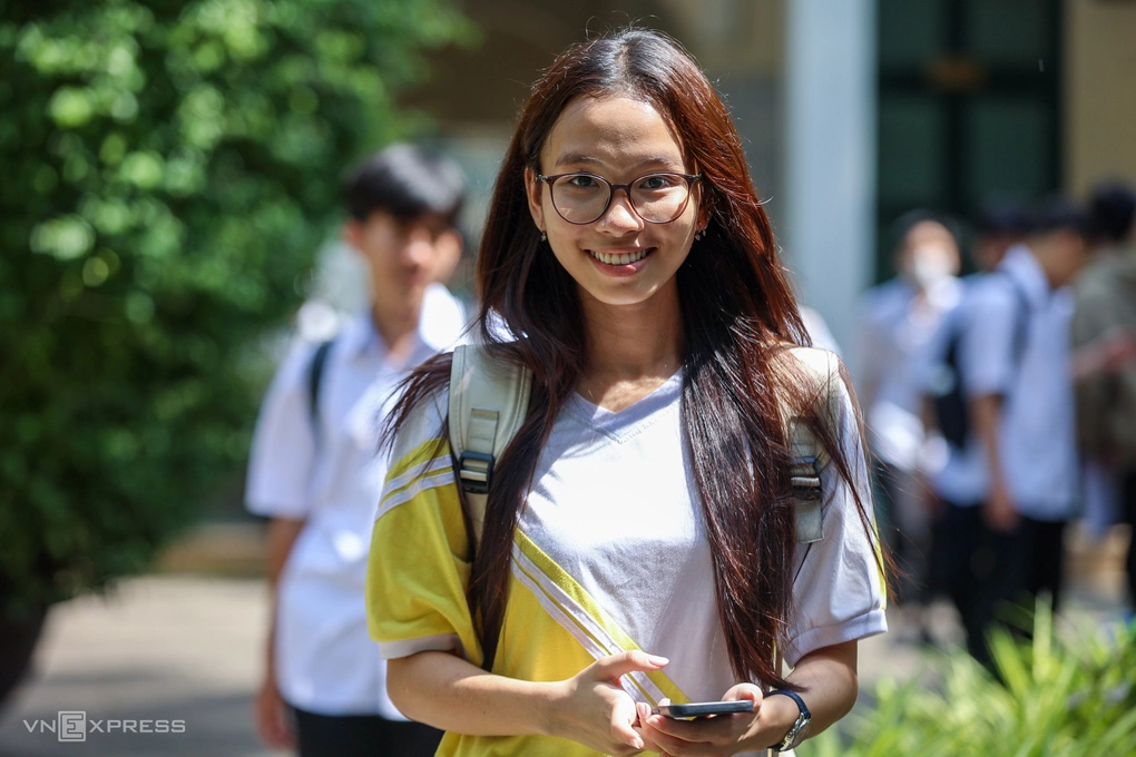 Tổng Bí thư, Chủ tịch nước yêu cầu kiểm soát chi phí học tập