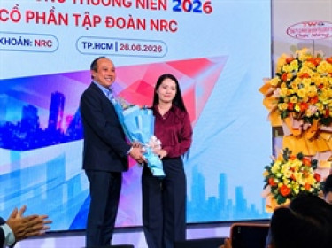 ĐHĐCĐ NRC: Ông Đỗ Thành Nhân nói sẽ rót 2,000 tỷ, tính mở rộng quỹ đất ở vùng sâu vùng xa
