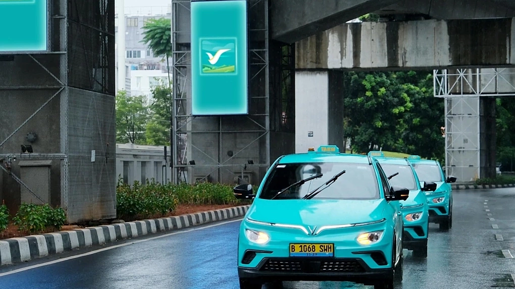 Hãng taxi của ông Phạm Nhật Vượng tăng vốn thêm 10.000 tỷ đồng