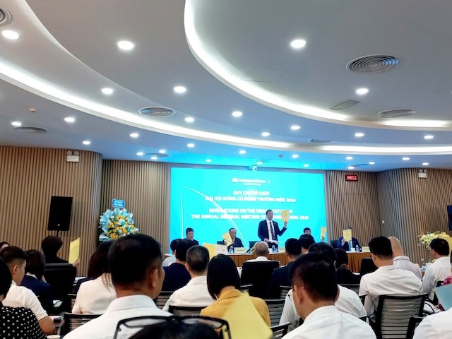 Giá nhiên liệu cao bào mòn lợi nhuận của Vietnam Airlines
