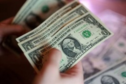 Đồng USD sắp ghi nhận tháng tăng mạnh nhất trong gần một năm