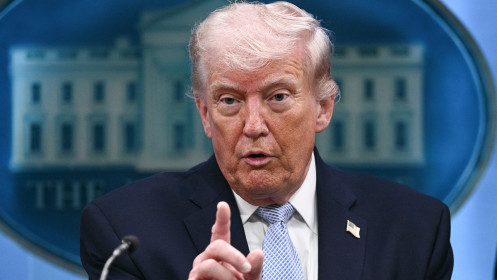 Ông Trump giục giảm ngay giá xăng