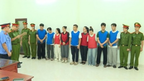 Triệt phá đường dây buôn kim cương lậu xuyên quốc gia