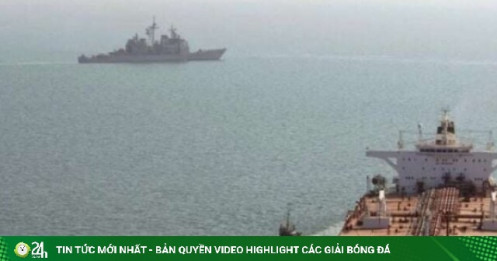 Trò chơi tàn nhẫn: Iran bị bỏ mặc một mình với lượng dầu dư thừa khổng lồ trên biển