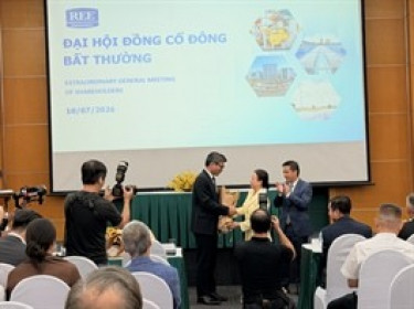 ĐHĐCĐ bất thường REE: 6 tháng ước lãi 1.3 ngàn tỷ, bà Mai Thanh chính thức rời ghế Chủ tịch