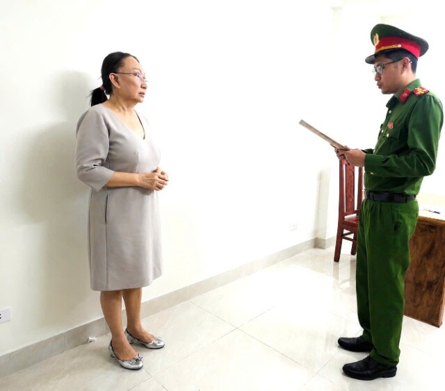 Khởi tố nhiều chủ tiệm vàng lớn tại Tp.HCM trong đường dây buôn lậu hơn 30,000 viên kim cương