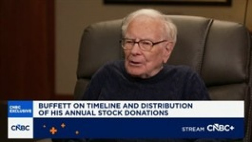 Warren Buffett: Rất khó tìm thấy cơ hội khi ai cũng thích "đánh bạc"