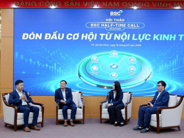 Chuyên gia nói gì về nguồn vốn khổng lồ cho các dự án hạ tầng?