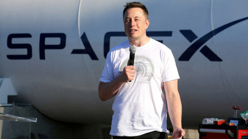 Elon Musk để ngỏ việc sáp nhập SpaceX và Tesla