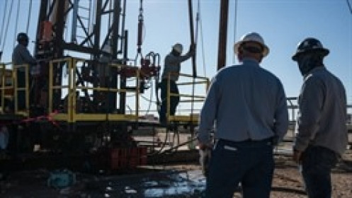 Giá dầu giảm 4% sau thông tin Pakistan thúc đẩy nối lại đàm phán Mỹ - Iran