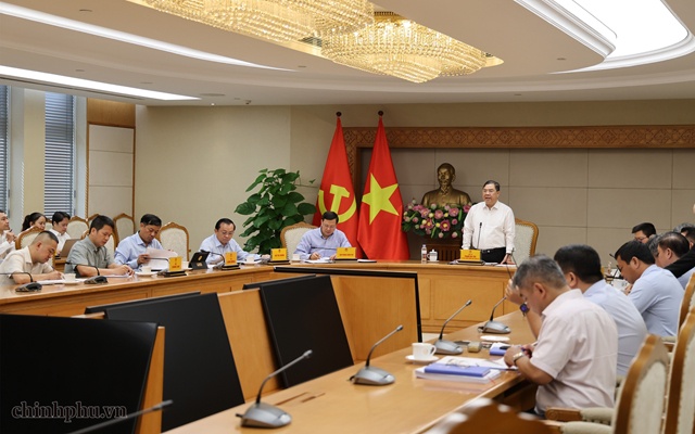 Phó Thủ tướng: Gỡ vướng dự án điện gió nhưng không hợp pháp hóa sai phạm