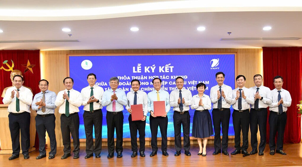 VNPT hợp tác Tập đoàn Cao su phát triển khu công nghiệp công nghệ số