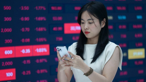 Các quỹ nắm nhiều cổ phiếu nhóm Vingroup vẫn lỗ
