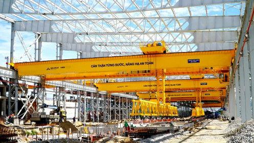 Hòa Phát dự kiến rót thêm 20.000 tỷ đồng vào dự án ray đường sắt tại Dung Quất