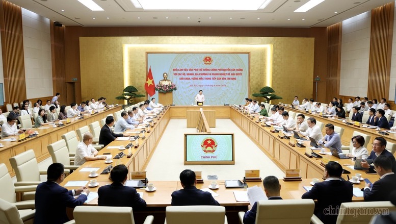 Phó Thủ tướng: Ngân hàng không thể và cũng không nên là nguồn vốn duy nhất của nền kinh tế