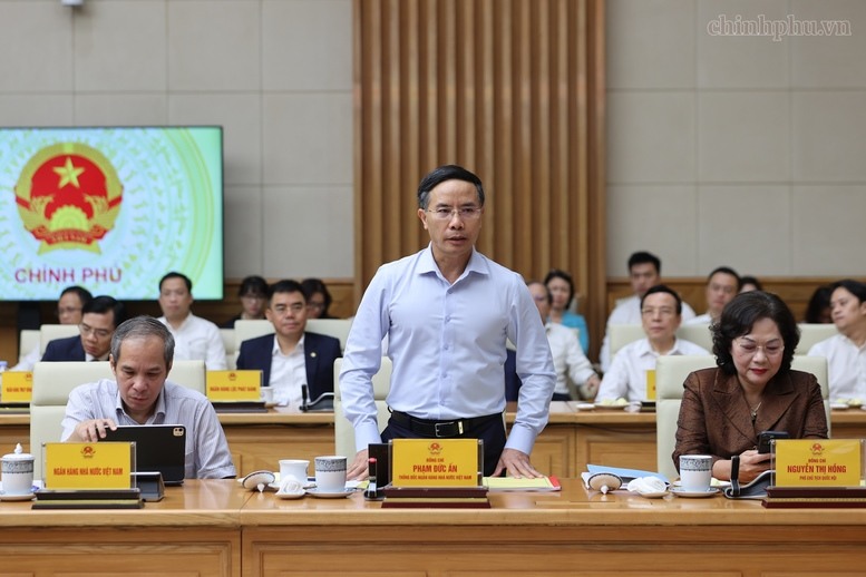 Thủ tướng yêu cầu các ngân hàng giảm thực chất lãi suất cho vay