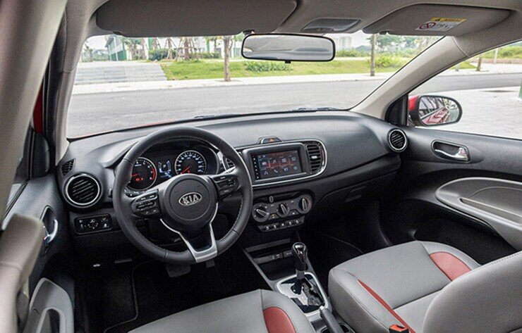 Giá xe KIA Soluto tháng 8/2026, giảm 26 triệu đồng