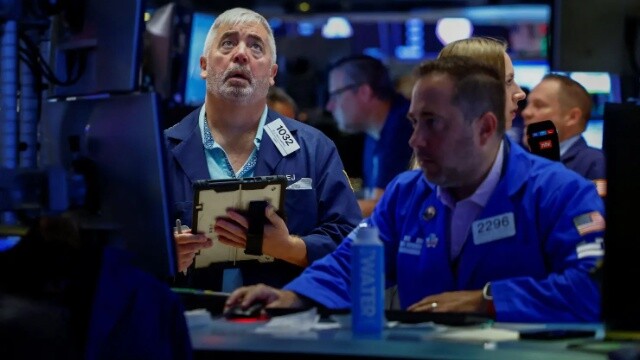 Dow Jones quay đầu tăng hơn 500 điểm