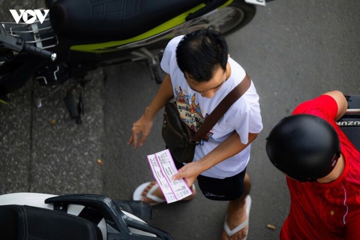 “Sốt” vé chung kết Việt Nam vs Thái Lan, “chợ đen” hét giá hơn 10 triệu một cặp