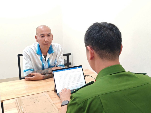 Khi người nổi tiếng biến niềm tin của người hâm mộ thành công cụ kiếm tiền