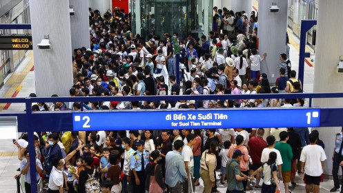 Metro Bến Thành - Suối Tiên tăng chuyến, miễn vé lễ Quốc khánh