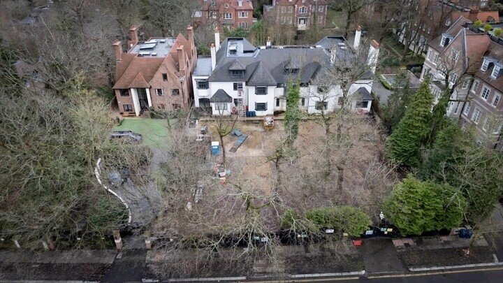 Hàng loạt biệt thự bỏ hoang giữa 'phố tỷ phú' giàu có ở London