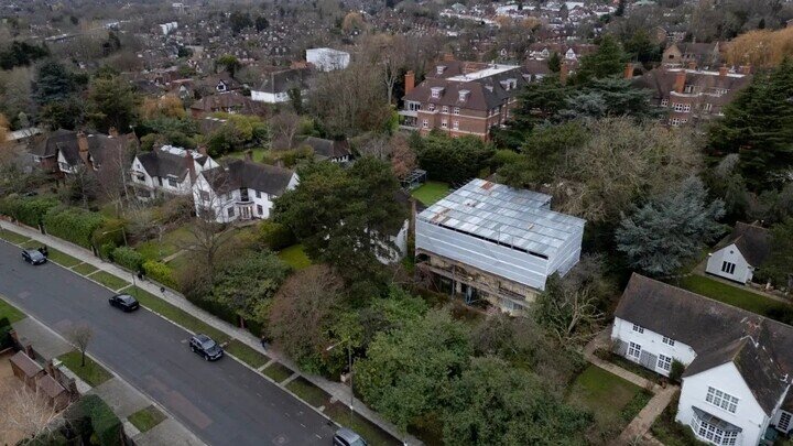Hàng loạt biệt thự bỏ hoang giữa 'phố tỷ phú' giàu có ở London