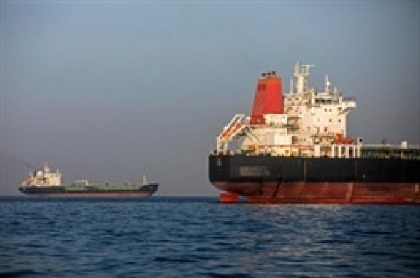 Giá dầu Brent vượt mốc 95 USD/thùng