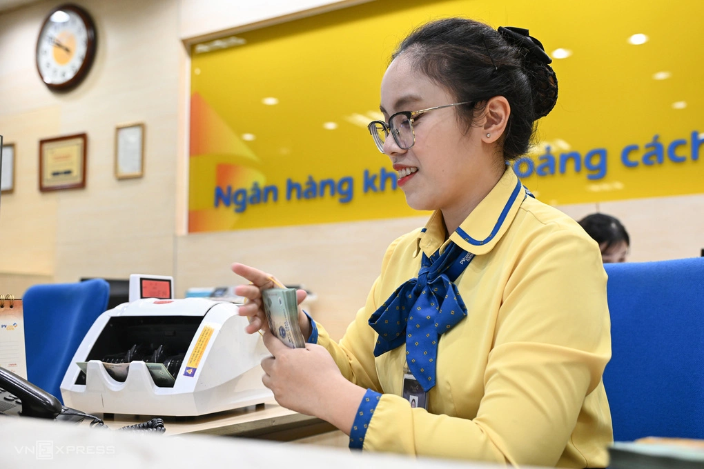 Huy động vốn của ngân hàng tăng nhanh hơn tín dụng