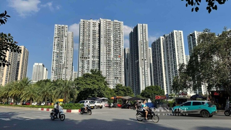 Thị trường “đói” giao dịch, môi giới bất động sản chật vật khi khách “hỏi nhiều, xuống tiền ít”